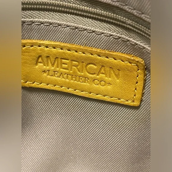 AMERICAN LEATHER Linden Lemon Curry Yellow Leather Crossbody Wallet Organizer.‎ - Picture 8 of 10